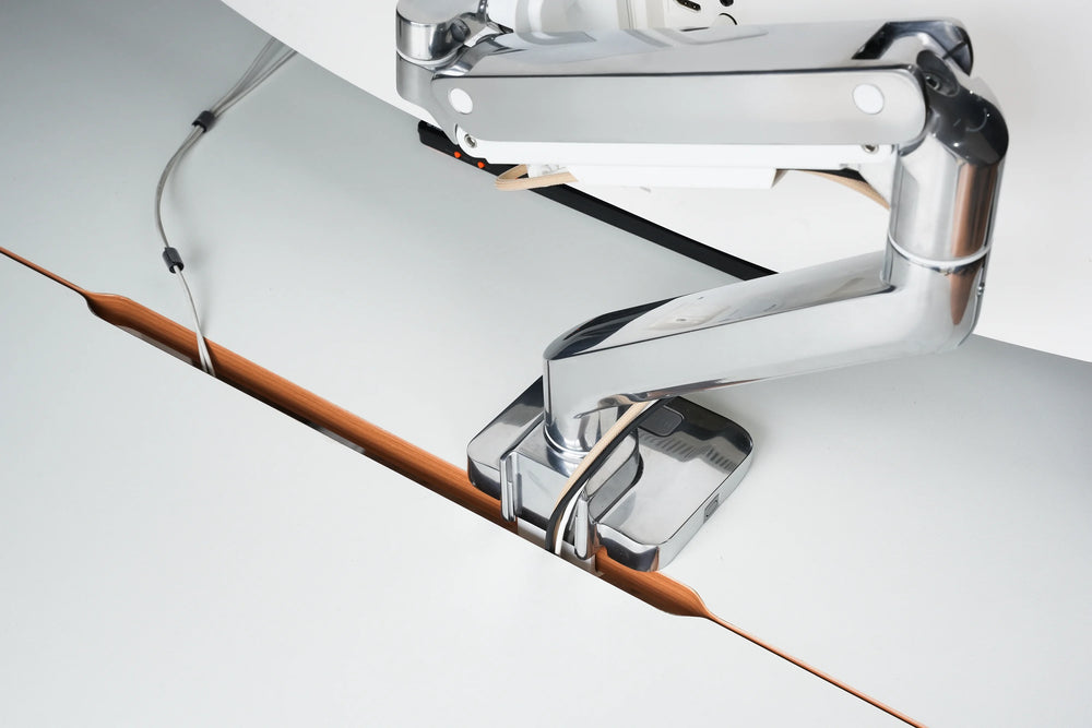 Khung bàn văn phòng HyperWork Core Desk DK01 - Thiết kế nhiều tiện ích đi kèm