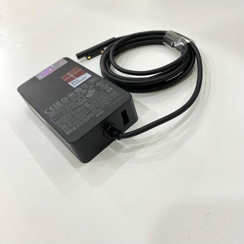 Sạc Microsoft Surface Pro 3